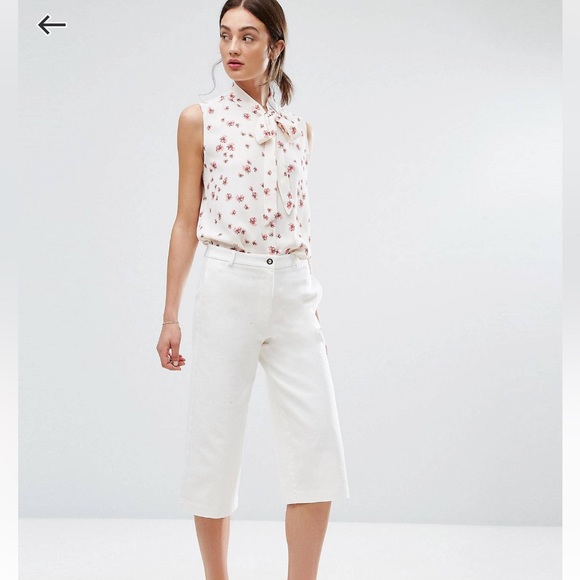 Newlily Sleeveless Neck Tie Blouse Size Small - Picture 3 of 7